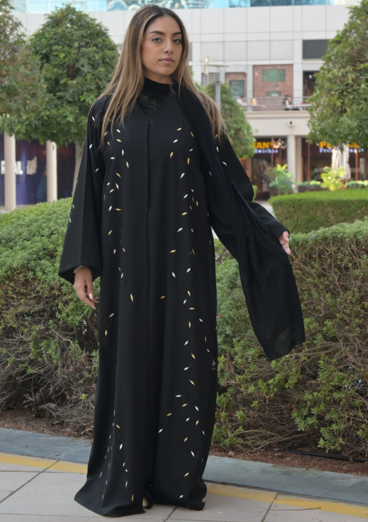 Black Fashion Abaya with Leaf Embroidery