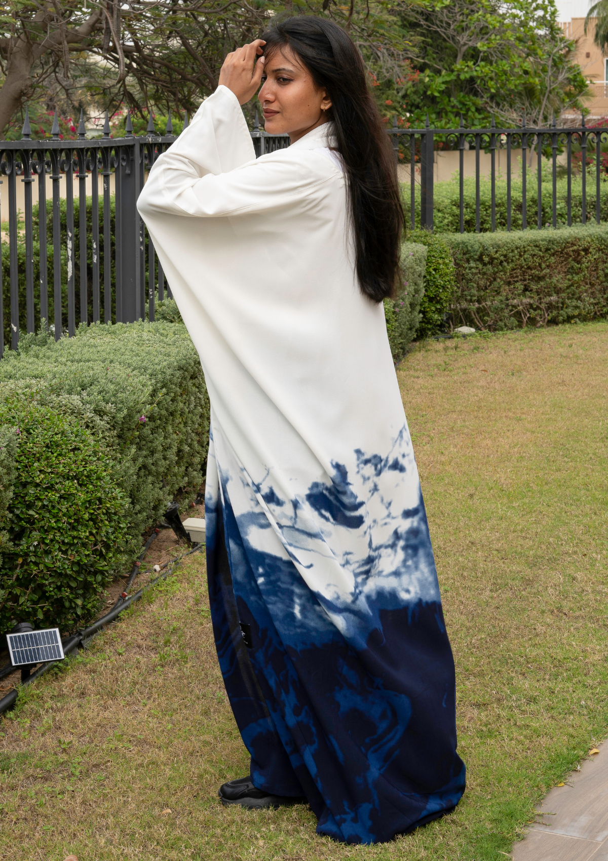 Blue and White Gradient Print Open Front Abaya