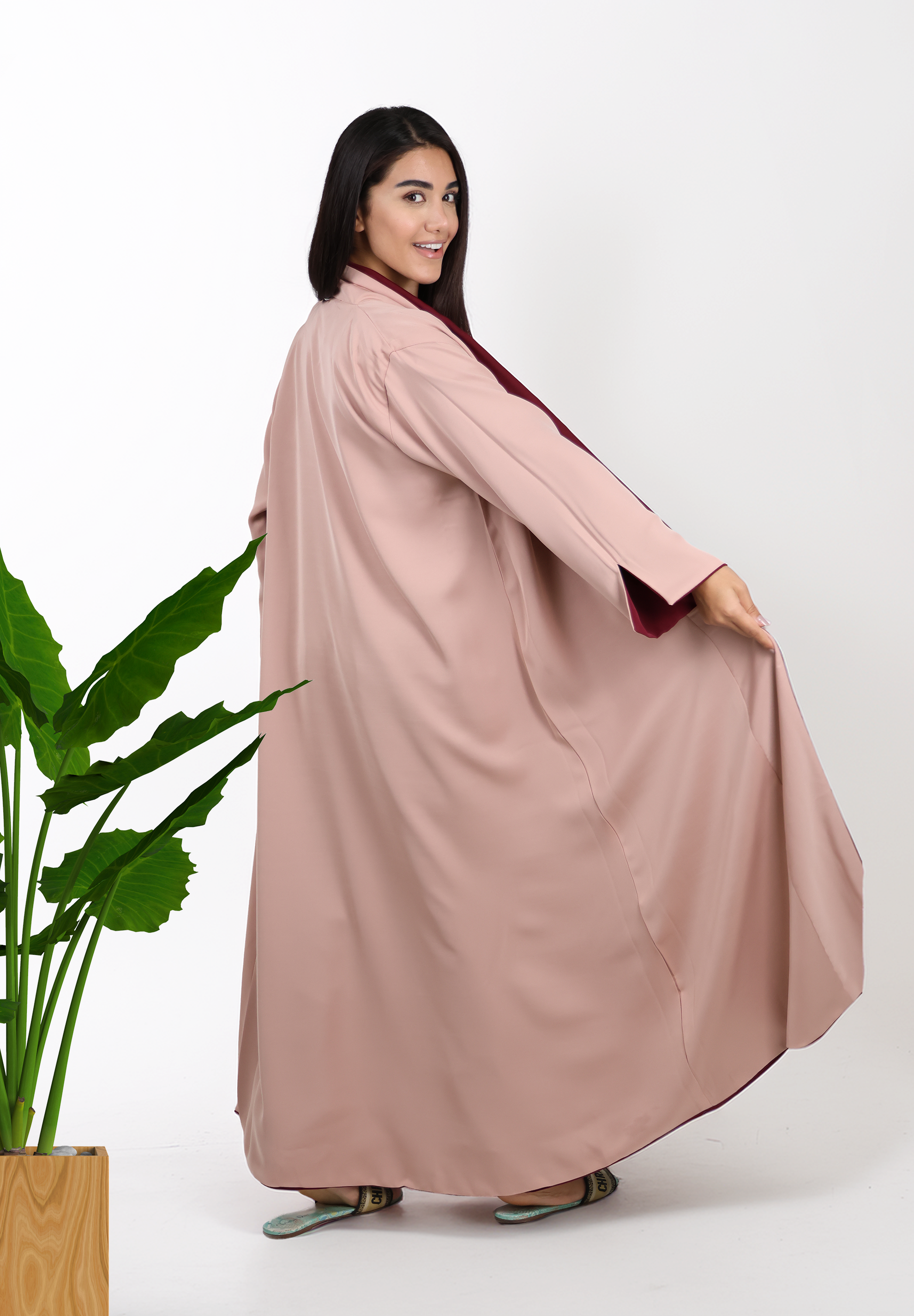 2-in-1 Women's Two Colour Reversible Abaya - Maroon and Cream