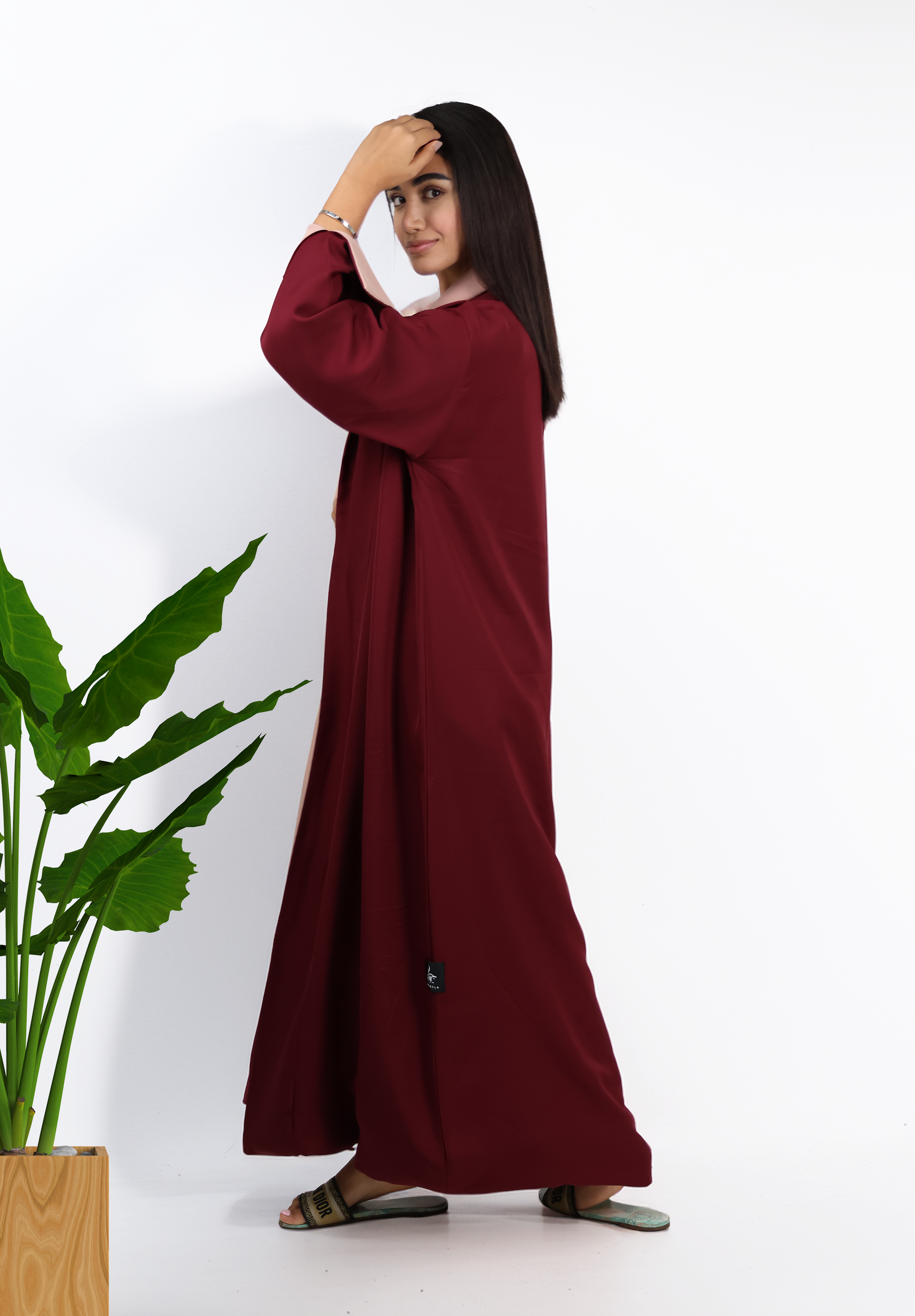 2-in-1 Women's Two Colour Reversible Abaya - Maroon and Cream