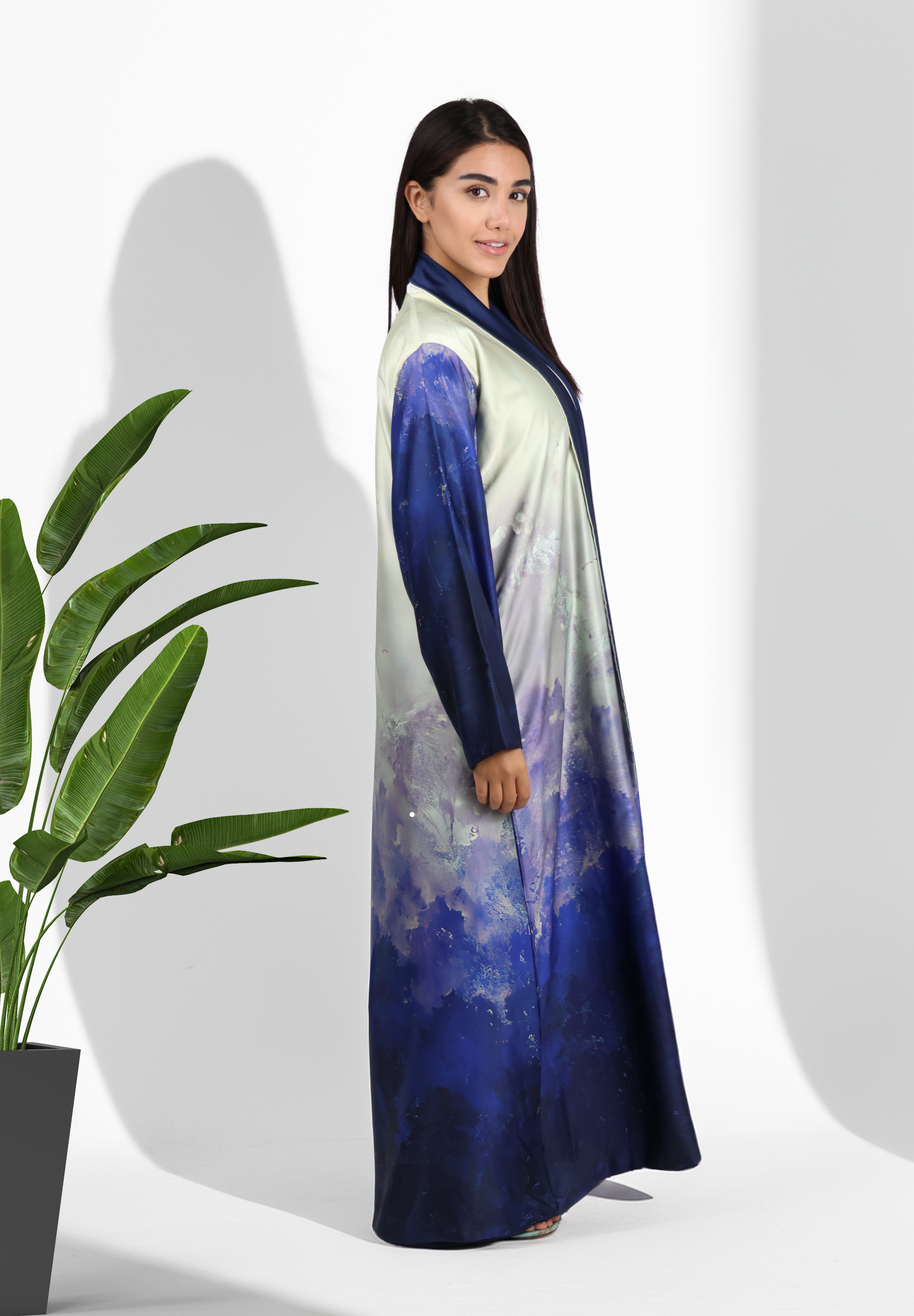 Celestial Blues Reversible Abaya - Dual-Tone Elegance