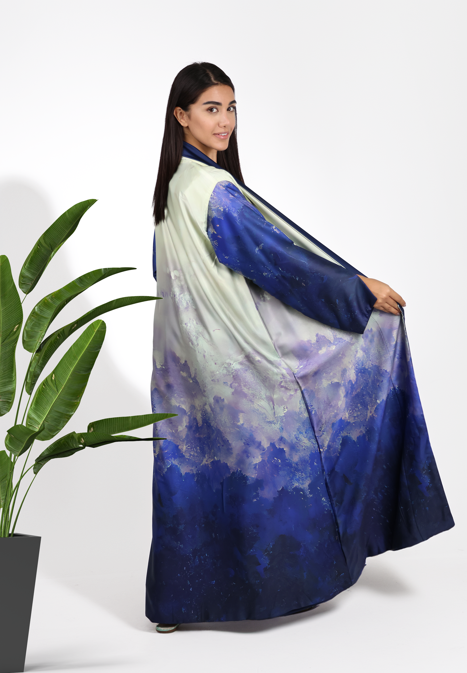 Celestial Blues Reversible Abaya - Dual-Tone Elegance