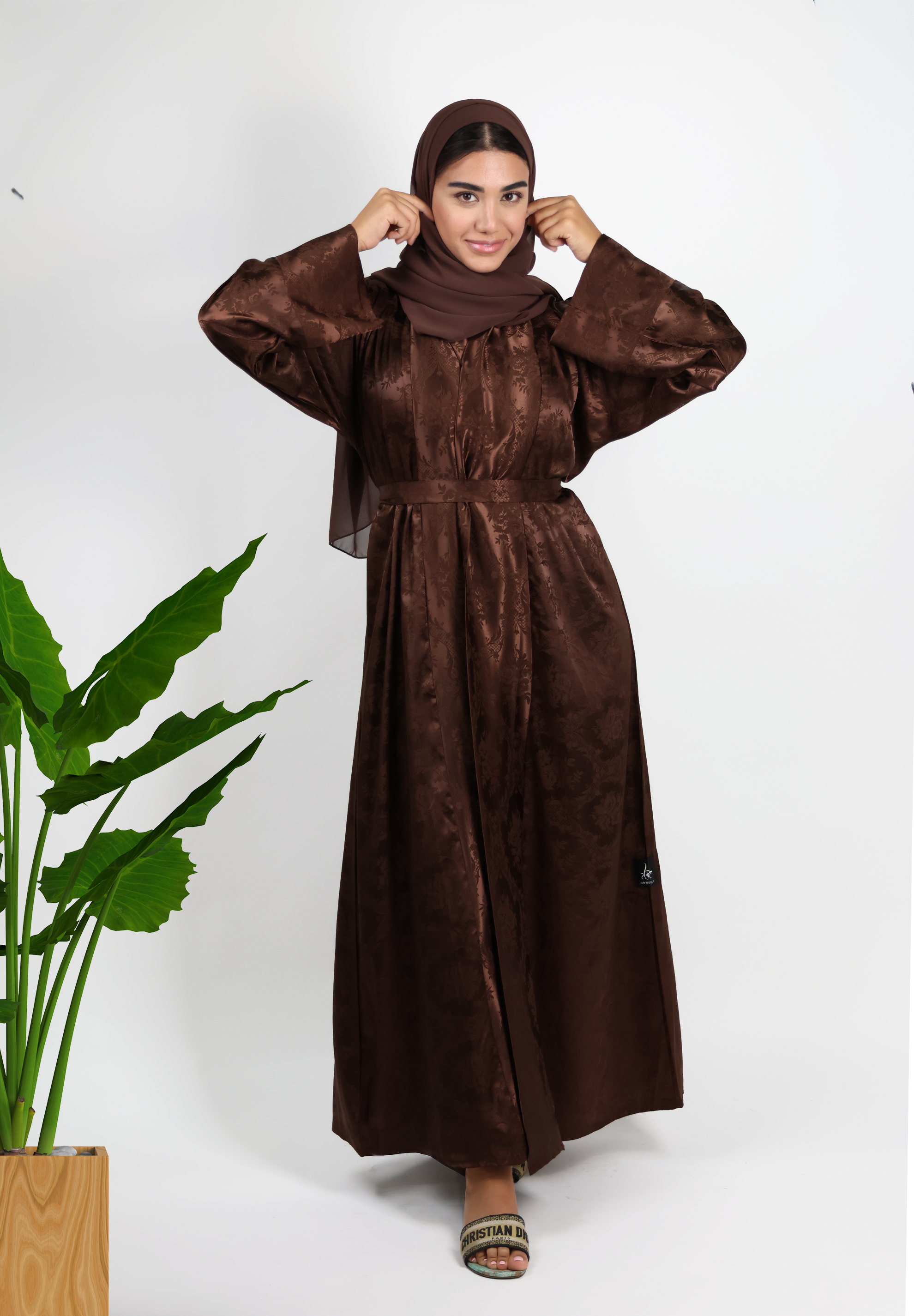 Luxurious Chocolate Brown Jacquard Abaya - Subtle Elegance