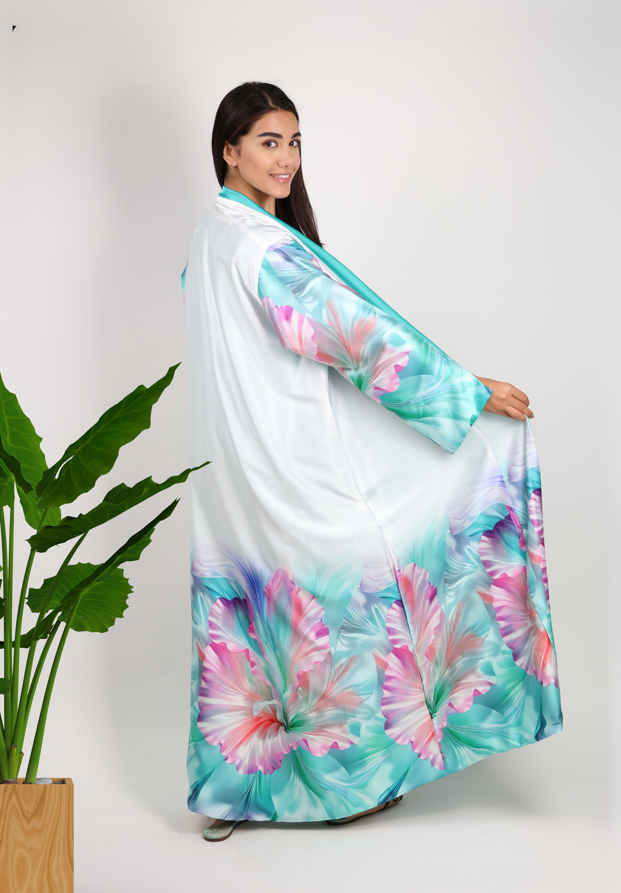 Tropical Oasis Reversible Abaya - White Floral & Turquoise Solid