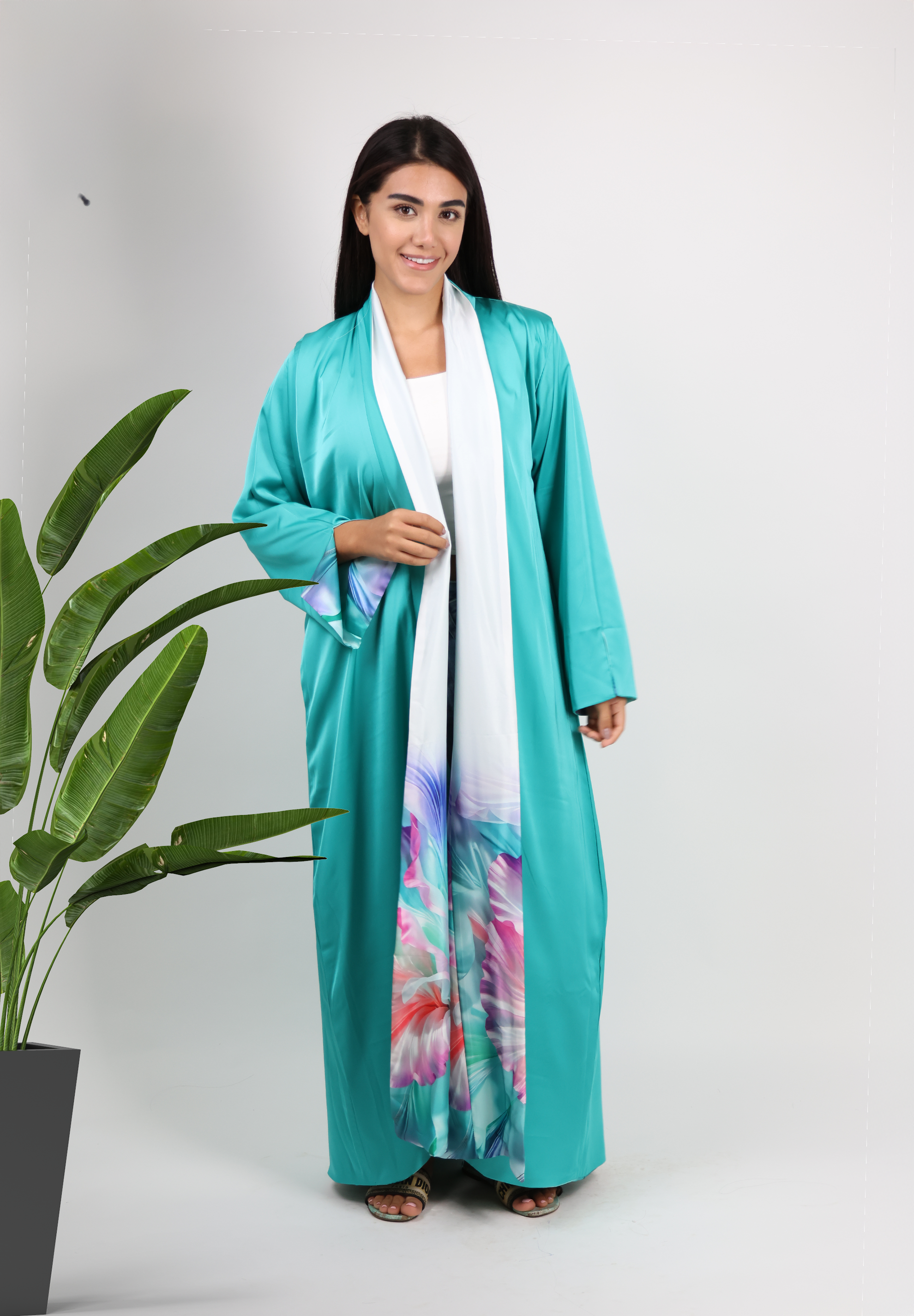 Tropical Oasis Reversible Abaya - White Floral & Turquoise Solid